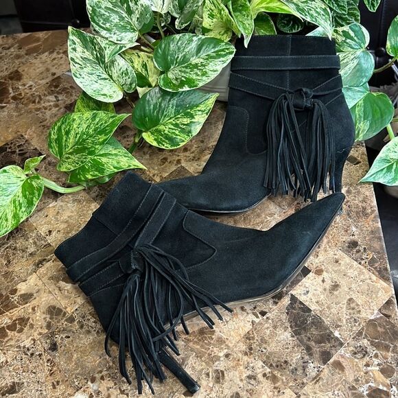 Charles Jourdan FERRIS Fringe Bootie - Picture 4 of 11